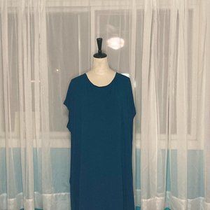Universal Standard Helen Liquid Jersey Shift Dress